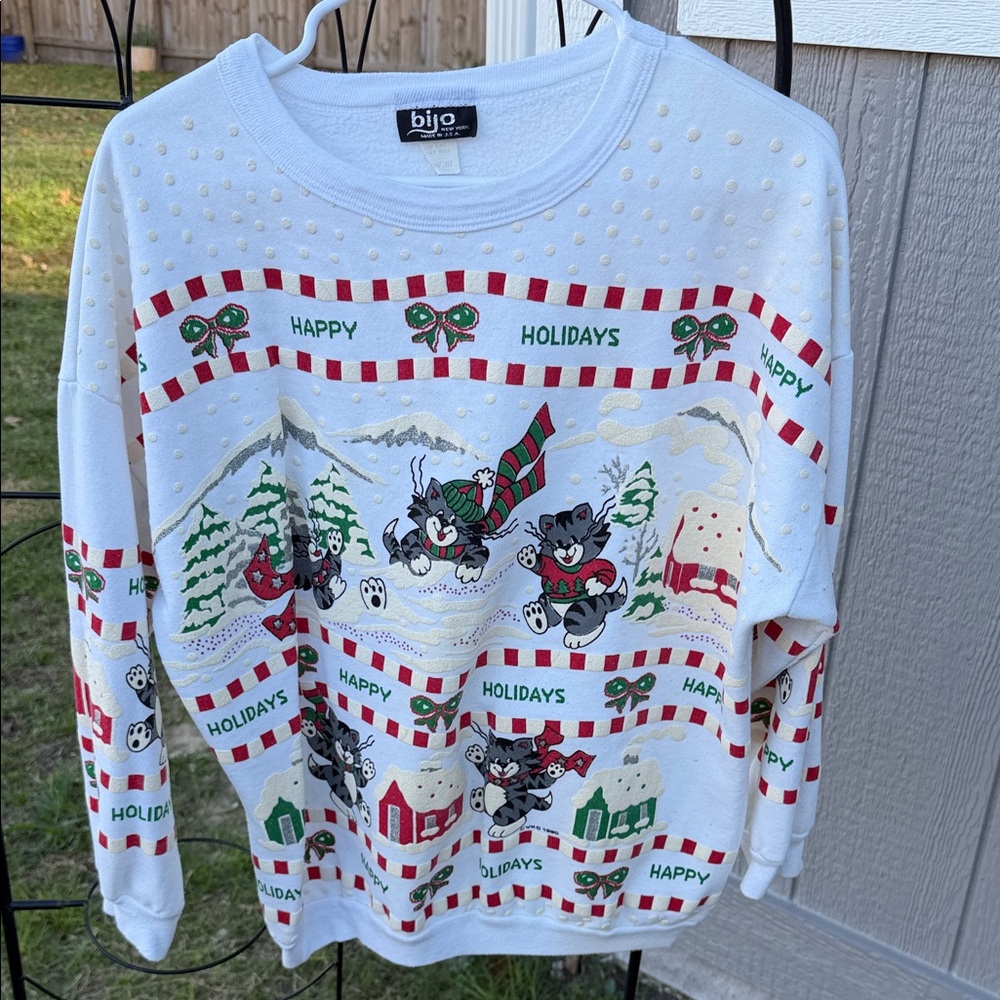 80’s 90’s Festive Holiday Christmas Cat Sweatshirt with Cartoon Print